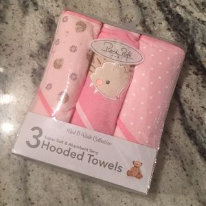 3 hooded bath towels for girls
